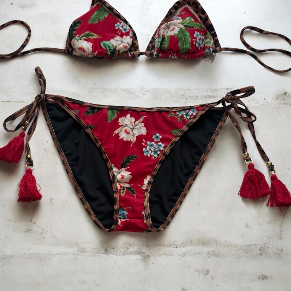 VENUS Hamptons Diamond Stitch Triangle TopTula Floral bottoms 14 top size D.